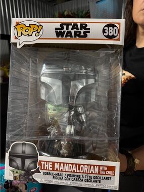 Funko Pop! Star Wars The Mandalorian with The Child - Silver & Green